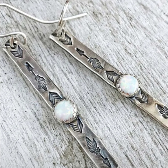 Earrings - Picture 5 of 6